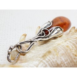 Wisiorek srebrny z bursztynem, handmade 640-22