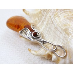 Wisiorek srebrny z bursztynem, handmade 640-25