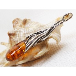 Wisiorek srebrny z bursztynem, handmade 640-27