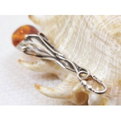 Wisiorek srebrny z bursztynem, handmade 610-117
