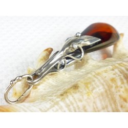Wisiorek srebrny z bursztynem, handmade 611-17