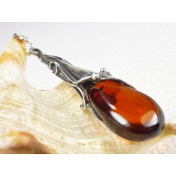 Wisiorek srebrny z bursztynem, handmade 611-45