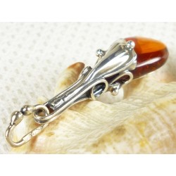 Wisiorek srebrny z bursztynem, handmade 622-22