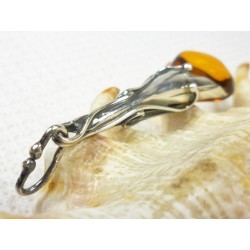 Wisiorek srebrny z bursztynem, handmade 622-26